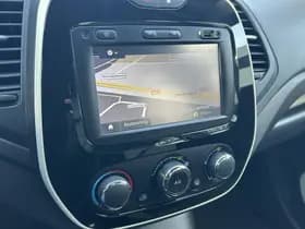 Renault Captur thumbnail 11