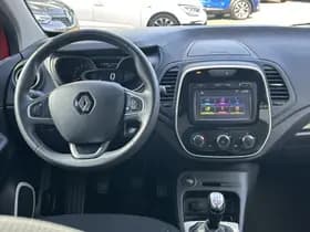 Renault Captur thumbnail 3