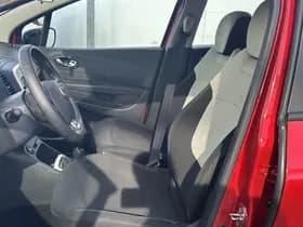 Renault Captur thumbnail 23