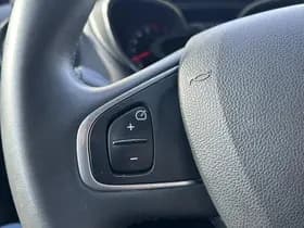 Renault Captur thumbnail 28