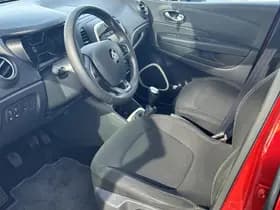 Renault Captur thumbnail 7