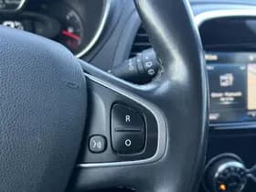 Renault Captur thumbnail 21