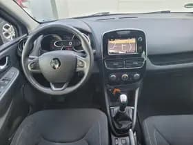 Renault Clio thumbnail 3