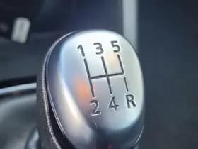 Renault Clio thumbnail 23