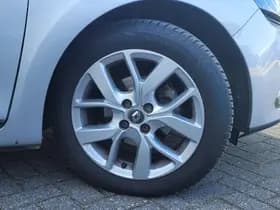 Renault Clio thumbnail 26