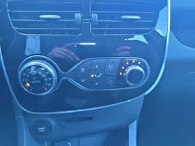 Renault Clio thumbnail 13