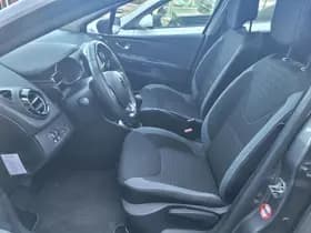 Renault Clio thumbnail 7