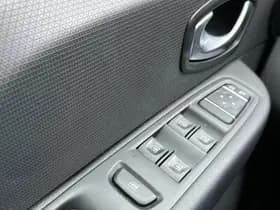 Renault Clio thumbnail 16
