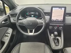 Renault Clio thumbnail 3