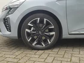 Renault Clio thumbnail 25