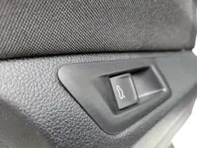Volkswagen T-Roc thumbnail 25