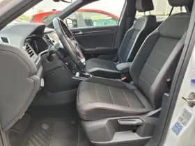 Volkswagen T-Roc thumbnail 6