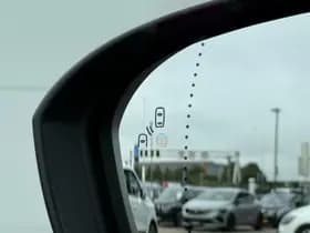 Renault Mégane E-Tech thumbnail 12