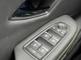 Renault Mégane E-Tech thumbnail 17