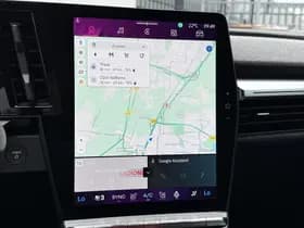 Renault Mégane E-Tech thumbnail 9