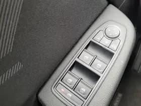Renault Clio thumbnail 19