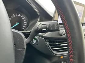 Ford Focus thumbnail 30