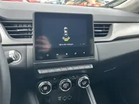 Renault Captur thumbnail 11