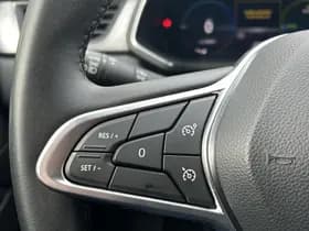 Renault Captur thumbnail 18