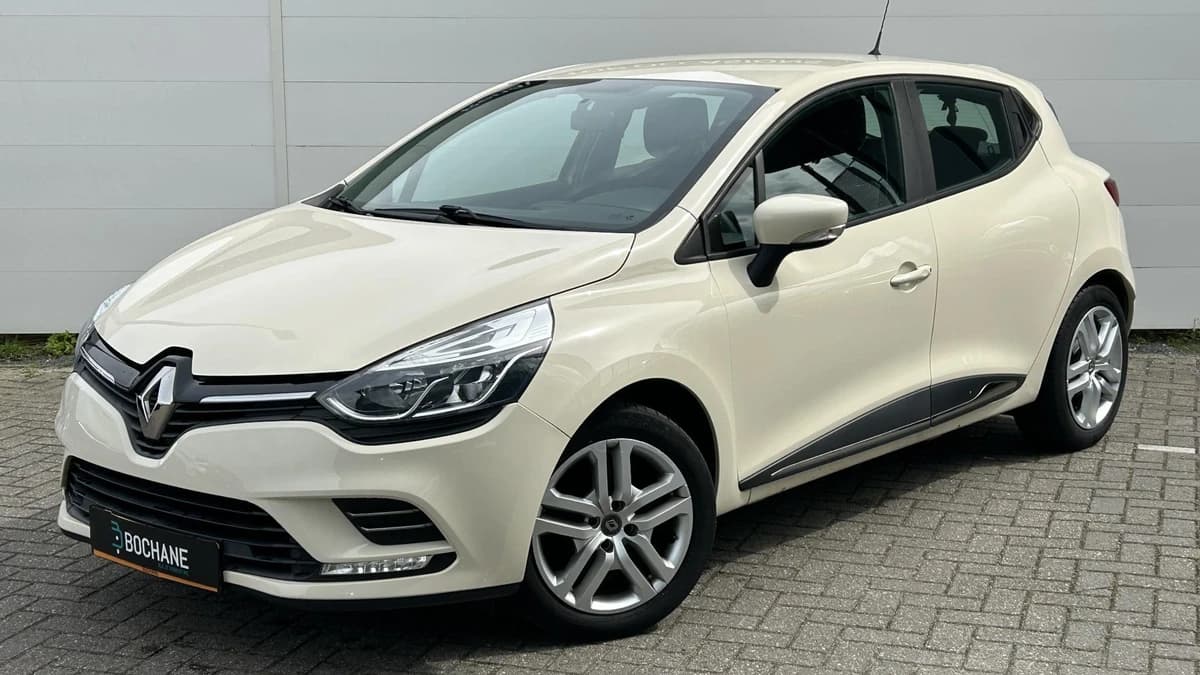 Renault Clio — foto 1