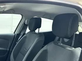 Renault Clio thumbnail 25