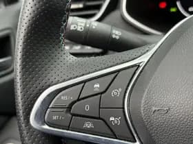 Renault Clio thumbnail 21