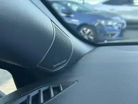 Renault Clio thumbnail 32
