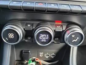 Renault Captur thumbnail 13