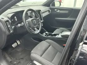 Volvo XC40 thumbnail 23