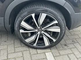 Volvo XC40 thumbnail 25