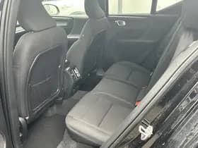 Volvo XC40 thumbnail 9