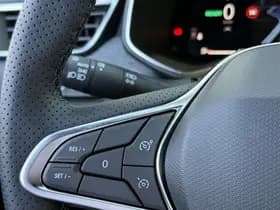 Renault Clio thumbnail 14