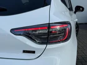 Renault Clio thumbnail 25