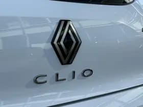 Renault Clio thumbnail 26