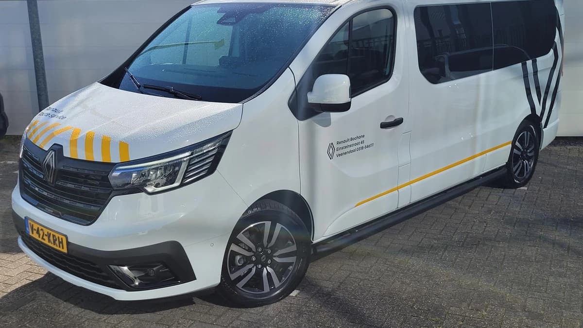 Renault Trafic — foto 1