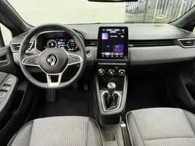 Renault Clio thumbnail 3