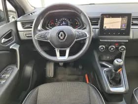 Renault Captur thumbnail 3