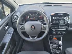 Renault Clio thumbnail 10