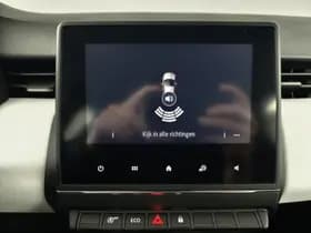 Renault Clio thumbnail 24