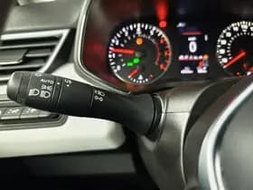 Renault Clio thumbnail 28