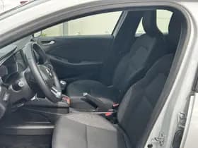 Renault Clio thumbnail 7