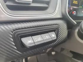 Renault Captur thumbnail 32