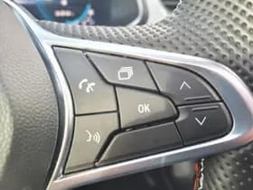 Renault Captur thumbnail 35
