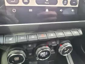 Renault Captur thumbnail 39