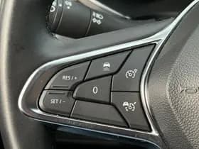 Renault Captur thumbnail 21