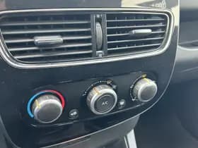 Renault Clio thumbnail 31