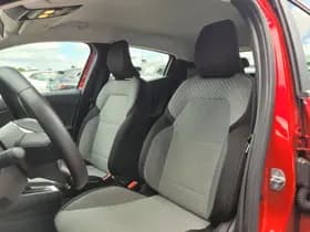 Renault Clio thumbnail 25