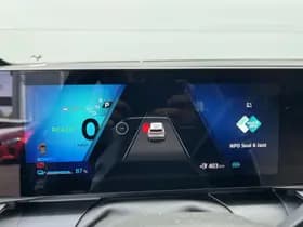 Renault Mégane E-Tech thumbnail 4