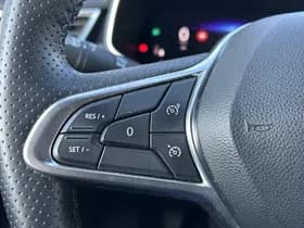 Renault Clio thumbnail 21
