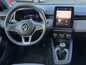 Renault Clio thumbnail 10